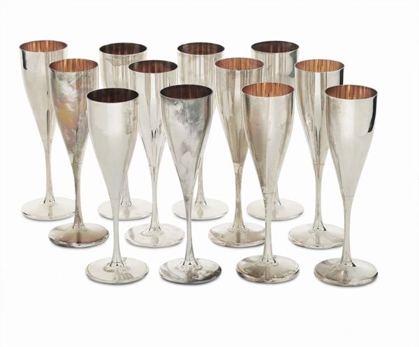 Servizio di dodici bicchieri in argento, argentiere milanese della seconda metà del XX secolo