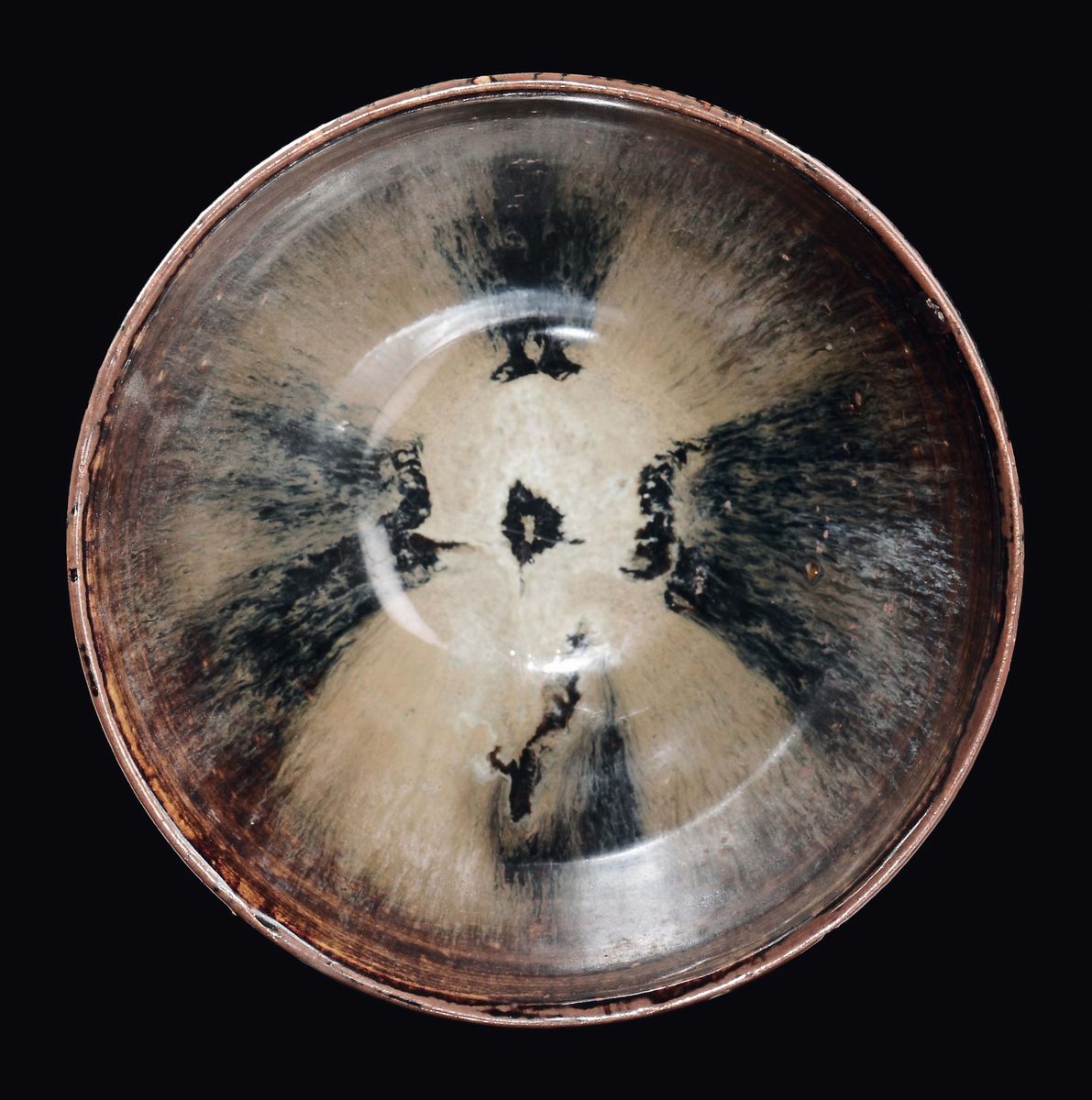 Ciotola Jun con smalto marrone e nero, Cina, Dinastia Song (960-1279), diametro cm 12,5