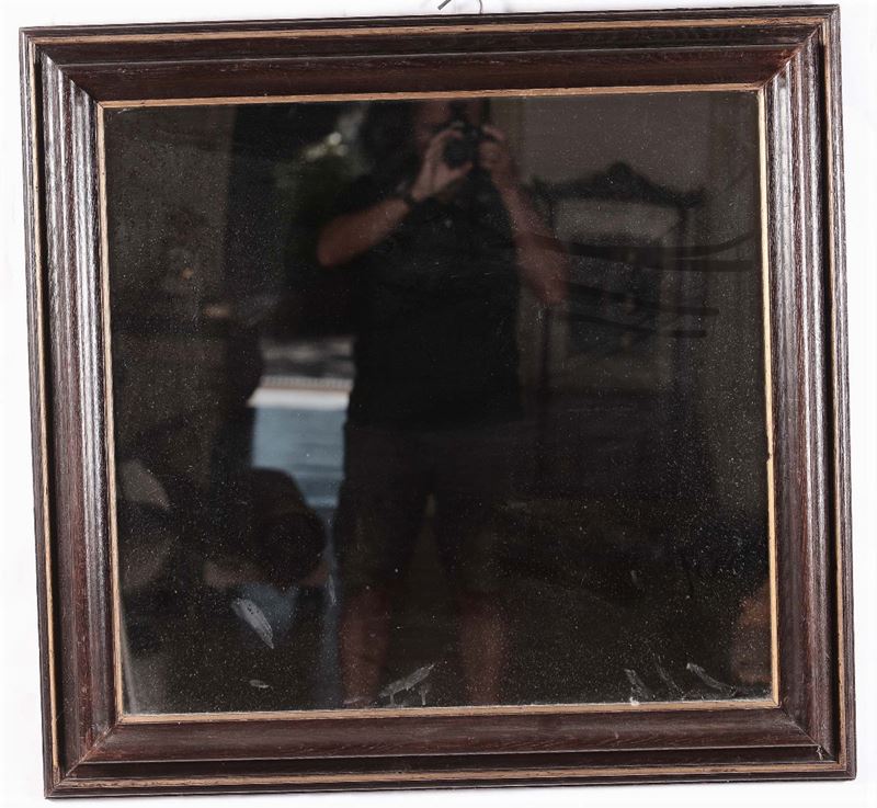 Specchiera in noce con dorature  - Auction Fine Arts from refined private house - Cambi Casa d'Aste