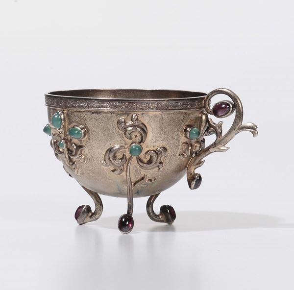 Salierina in argento e smalti, punzoni russi