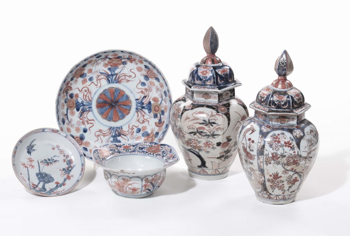 Insieme di Ceramiche e Porcellane Orientali