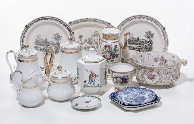 Lotto di porcellane  - Asta Antiquariato, Affidamenti da raffinate dimore private - Cambi Casa d'Aste