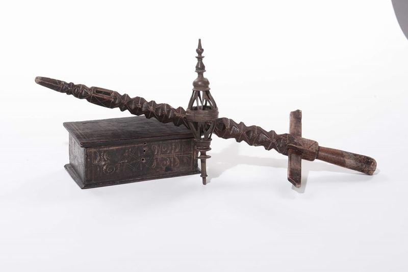 Cofanetto in legno dipinto, Italia settentrionale XVIII secolo  - Asta Antiquariato, Affidamenti da raffinate dimore private - Cambi Casa d'Aste