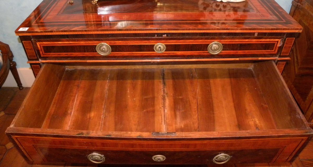 Comò Luigi XVI Lastronato ed Intarsiato, Genova XVIII Secolo