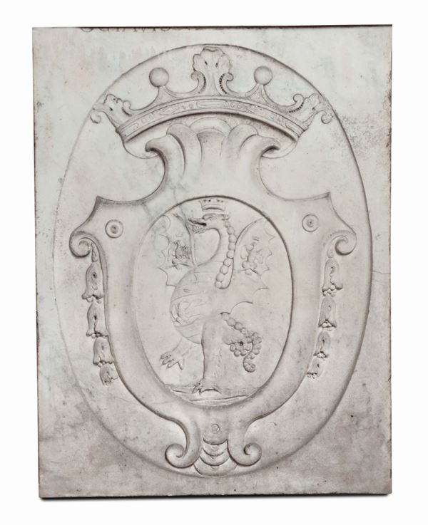 Stemma in marmo scolpito con stemma con drago, Genova XIX secolo