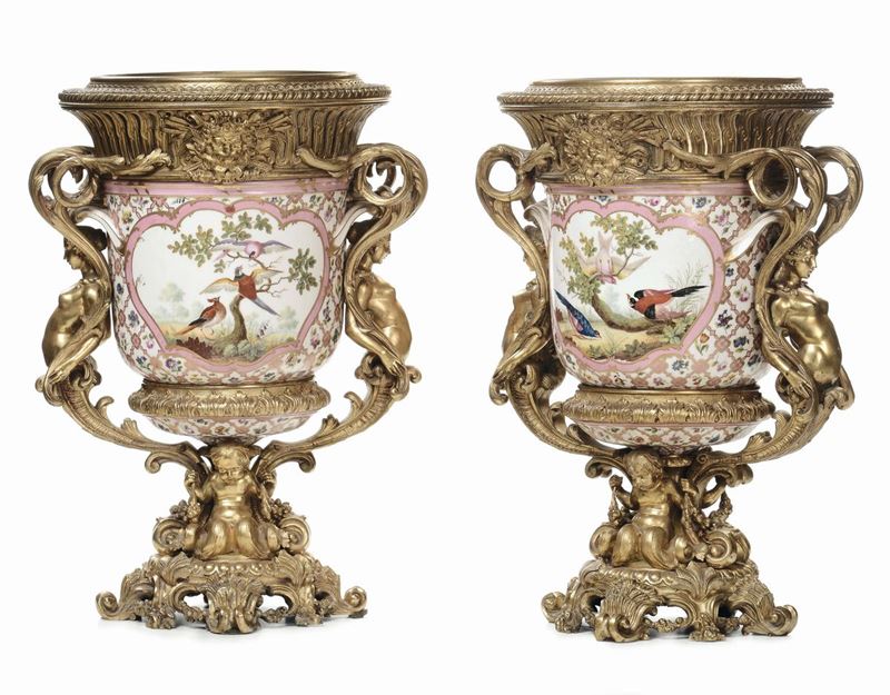 Coppia di vasi in porcellana, Francia XIX secolo  - Asta Antiquariato, Affidamenti da raffinate dimore private - Cambi Casa d'Aste
