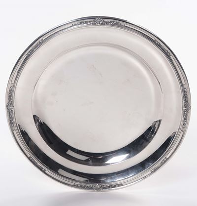 Piatto in Argento Fuso e Cesellato