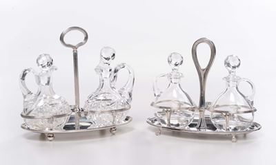 Due Oliere Diverse in Argento