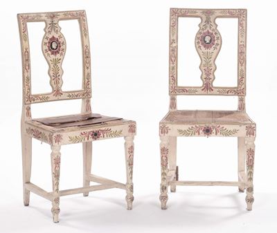 Due Sedie in Legno Laccato, XX Secolo