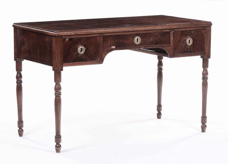 Scrittoio con gambe tornite, XIX secolo  - Auction Fine Arts from refined private house - Cambi Casa d'Aste