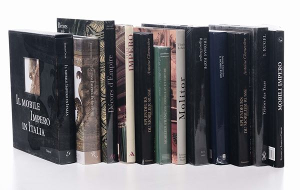 Lotto di libri su mobili di epoca Impero