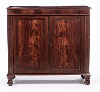 Credenza in Piuma di Mogano, Inghilterra XIX Secolo