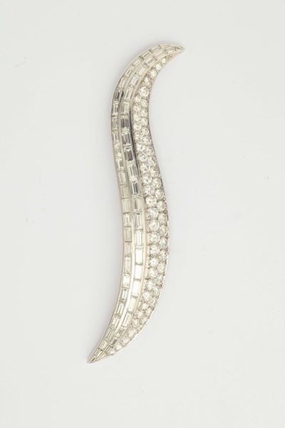 Spilla con Diamanti Taglio Rotondo e Baguette per Ct 15,00 Circa