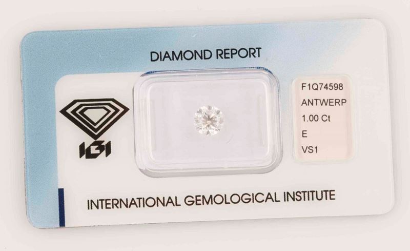 An unmounted diamond ct 1,00; color E; clarity VS1. Laboratory report IGI  - Auction Fine Jewels - I - Cambi Casa d'Aste
