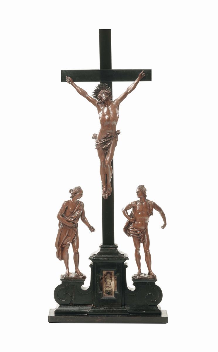 Altarolo con crocifissione in legno, Scultore dell’Italia del nord o tedesco, XVII secolo  - Asta Fine Art Selection - II - Cambi Casa d'Aste