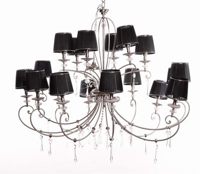 Lampadario Moderno e Quattro Appliques