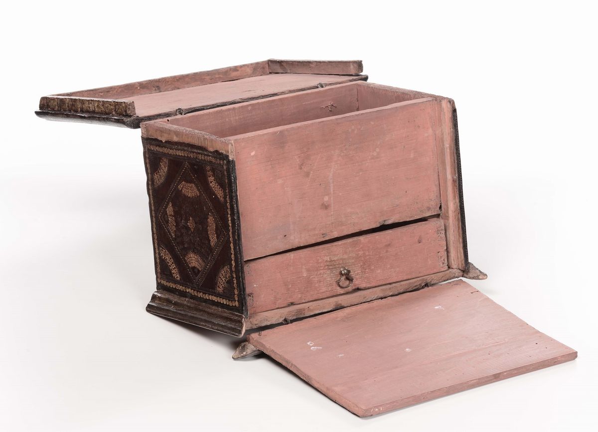 Scatola in Legno e Pelle, XVIII Secolo