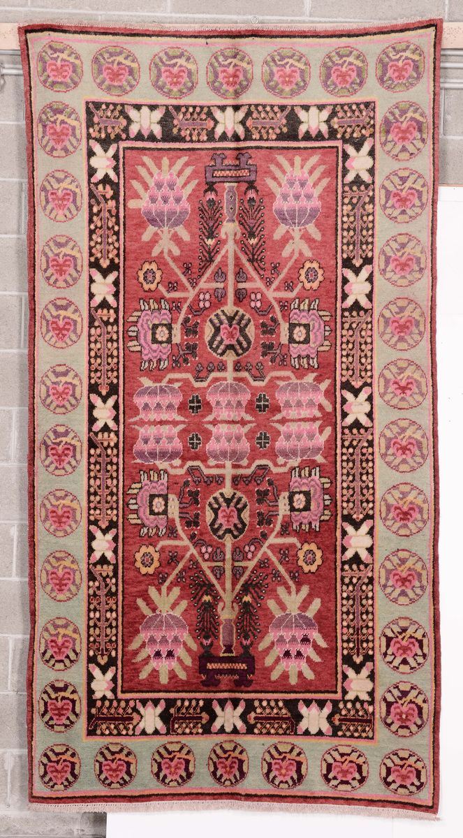 Tappeto cinesze Pautou meta XX secolo  - Auction Fine Carpets - Cambi Casa d'Aste