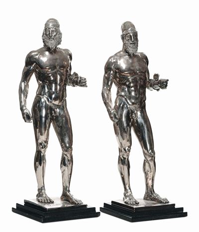 Coppia di Sculture in Lamina D'argento Raffiguranti i Bronzi di Riace, XX Secolo