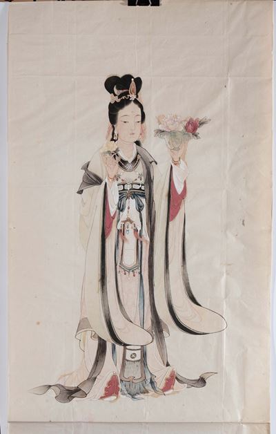 Coppia di Acquarelli Raffiguranti Due Guanyin, una con Frutto e una con Cestino di Fiori, Giappon...
