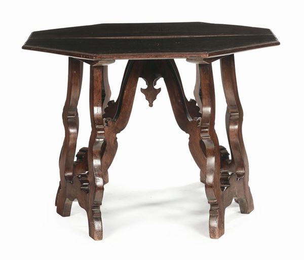 Coppia di console a lira in noce, XIX secolo