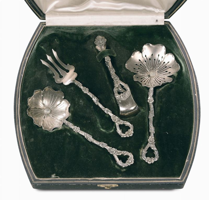 Set di posate in argento, (4 pezzi)  - Asta Antiquariato e Dipinti Antichi - I - Cambi Casa d'Aste