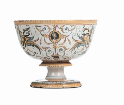 Tazza da Puerpera in Maiolica Policroma, Urbino XVI Secolo, Bottega di Fontana