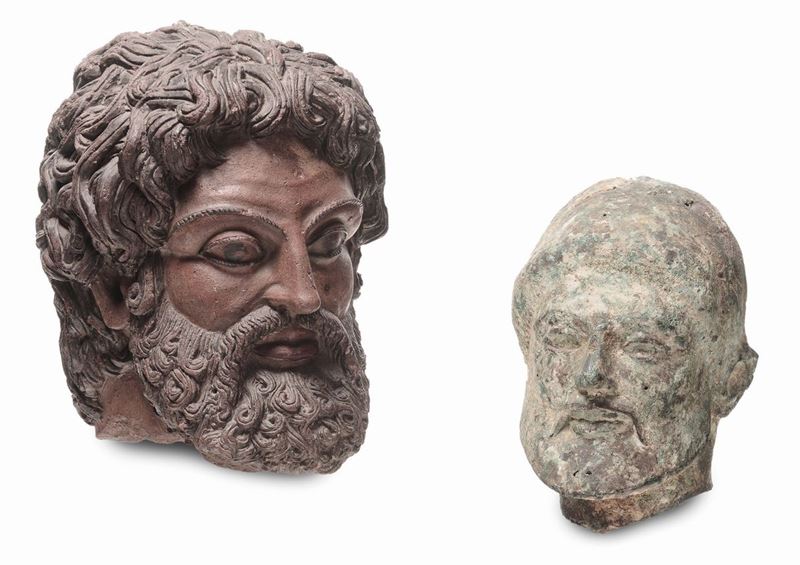 Lotto composto da testa in terracotta in stile e testa in bronzo  - Auction Fine Arts from refined private house - Cambi Casa d'Aste