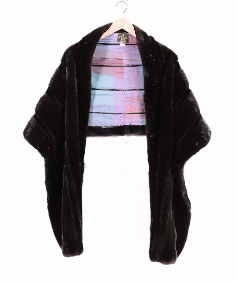 Fendi, stola visone nera  - Asta Antiquariato, Affidamenti da raffinate dimore private - Cambi Casa d'Aste