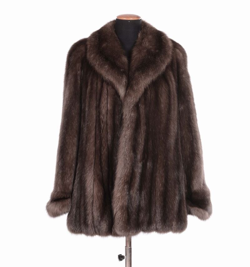 Valentino, giacca di zibellino  - Asta Antiquariato, Affidamenti da raffinate dimore private - Cambi Casa d'Aste