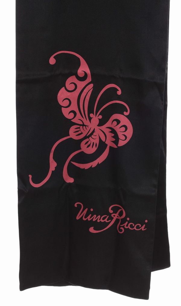 Sciarpa seta nera con farfalla rossa Nina Ricci