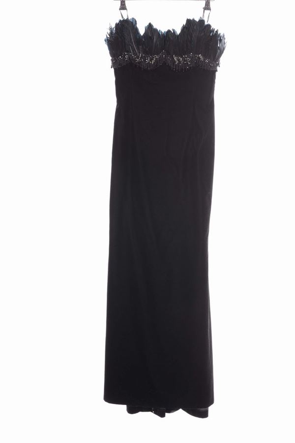 Escada, couture abito lungo nero di velluto con piume sul corpetto