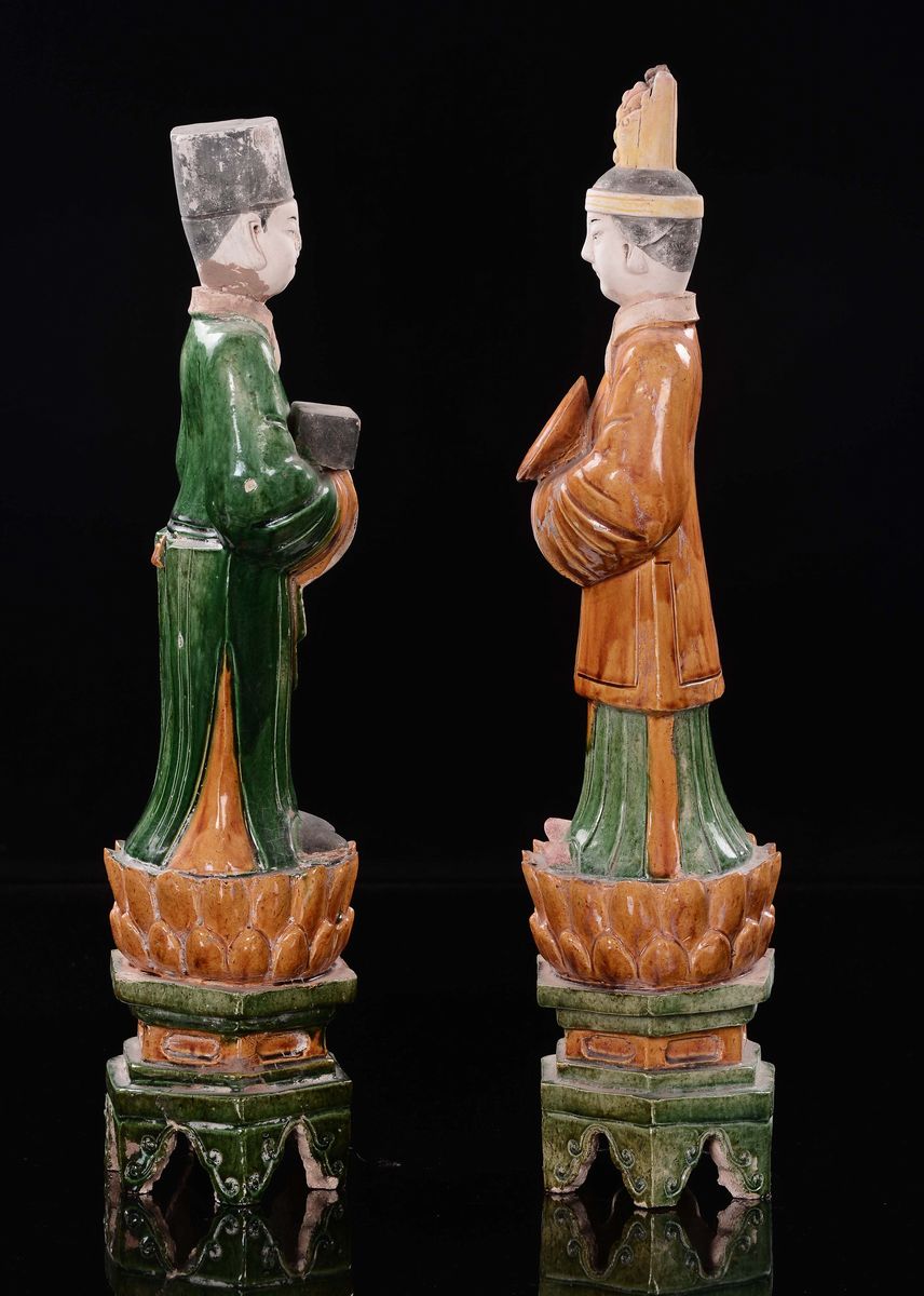Coppia di Dignitari in Terracotta Invetriata Sancai, Cina, Dinastia Ming, XVI Secolo