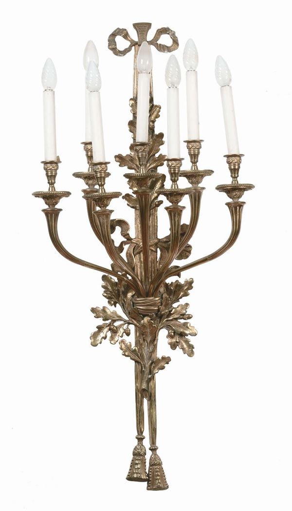 Coppia di appliques in bronzo dorato a sette luci, XIX secolo
