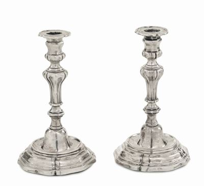 Coppia di Candelieri in Argento Fuso e Sbalzato, Stato Pontificio, Perugia 1770 Circa