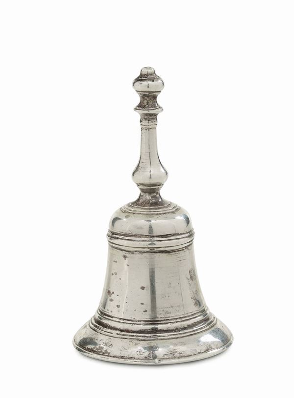 Campanello in argento fuso e tornito, Bolli di Palermo 174(…) con cornici a rilievo