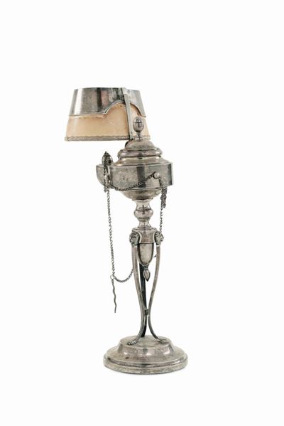 Elegante Lucerna Neoclassica in Argento Fuso, Sbalzato e Cesellato, Possedimenti della Repubblica...