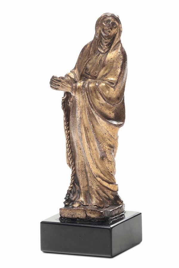 Piccola scultura in bronzo dorato raffigurante Santa dolente, XVIII secolo