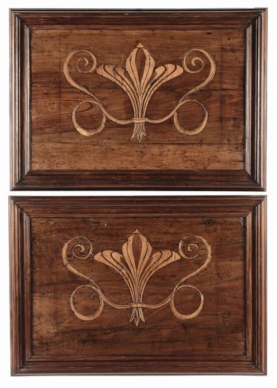 Coppia di Pannelli in Legno di Noce Intarsiati con Decoro Floreali Stilizzato, Toscana (firenze?)...