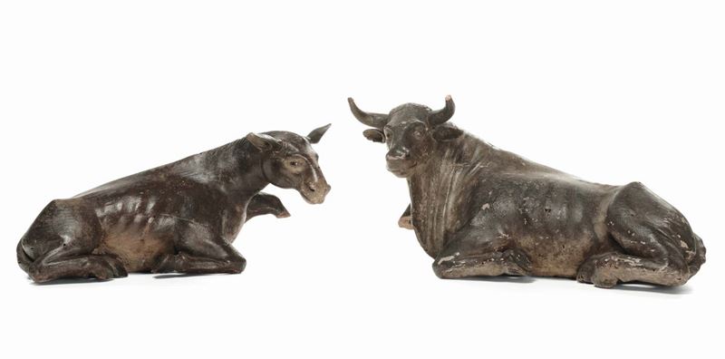 Due mucche da presepe in legno intagliato, XVIII secolo  - Asta Sculture del Presepe Napoletano e Genovese - I - Cambi Casa d'Aste