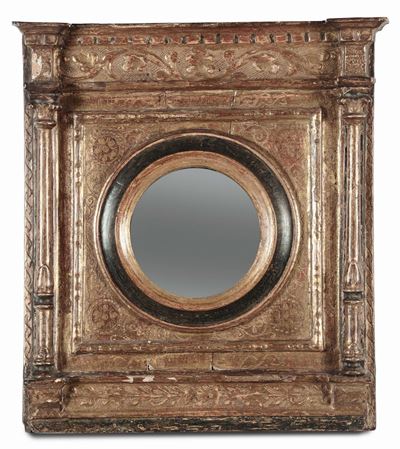 Specchierina da Camera in Legno Intagliato, Dorato ed Inciso, XVII Secolo