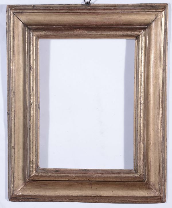 Cornice in legno dorato