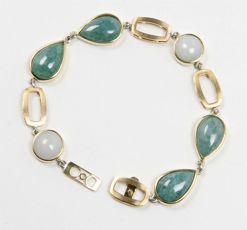 An aventurine and jade bracelet, by Enrico Cirio Italy  - Auction Furnishings from the mansions of the Ercole Marelli heirs and other property - Cambi Casa d'Aste