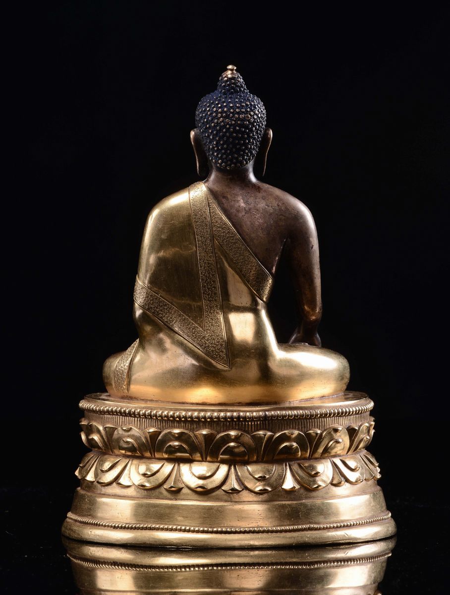 Zanabazar, Figura di Buddha in bronzo dorato con inserti in argento, Mongolia, XVIII secolo