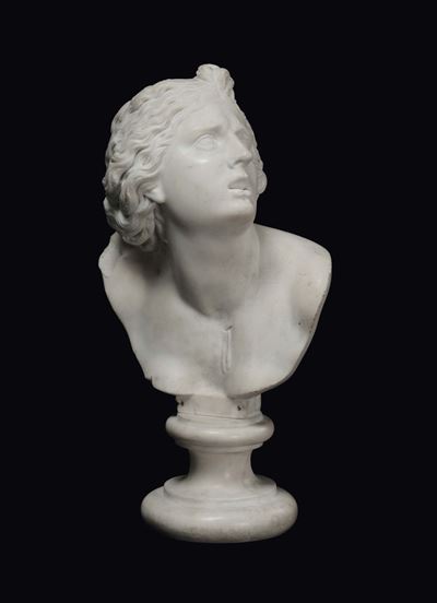 Busto Neoclassico in Marmo Bianco di Carrara Raffigurante Lucrezia, Italia o Francia Fine del XVI...