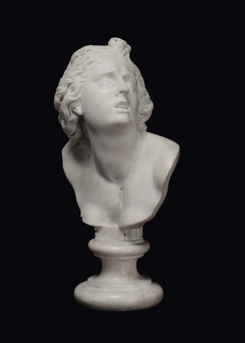 Busto Neoclassico in Marmo Bianco di Carrara Raffigurante Lucrezia, Italia o Francia Fine del XVI...