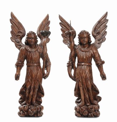 Coppia di Angeli Reggicero in Legno Intagliato, XVIII Secolo