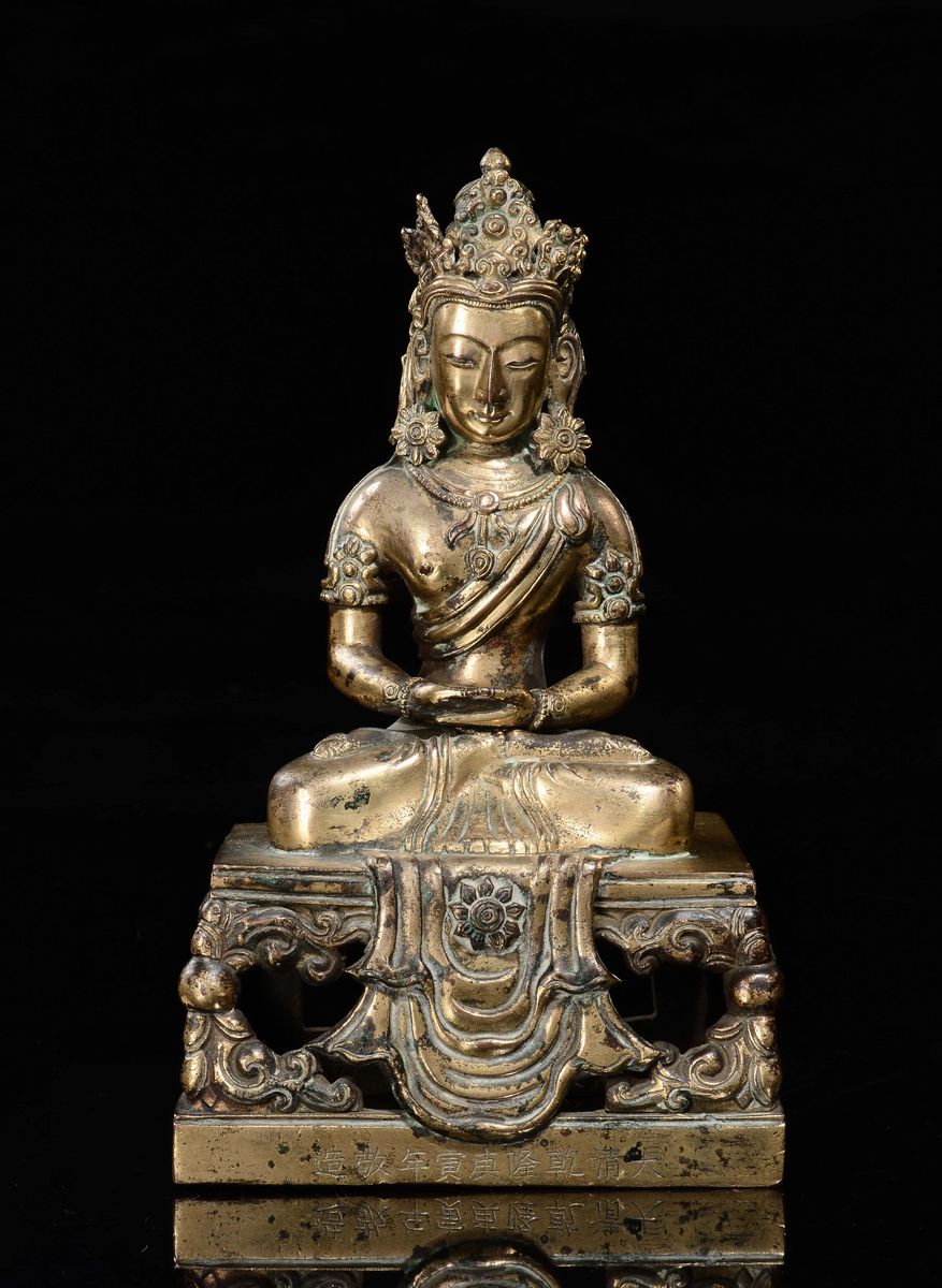 Figura di Amitaya, bronzo dorato, Tibet, periodo Qianlong (1736-1795)