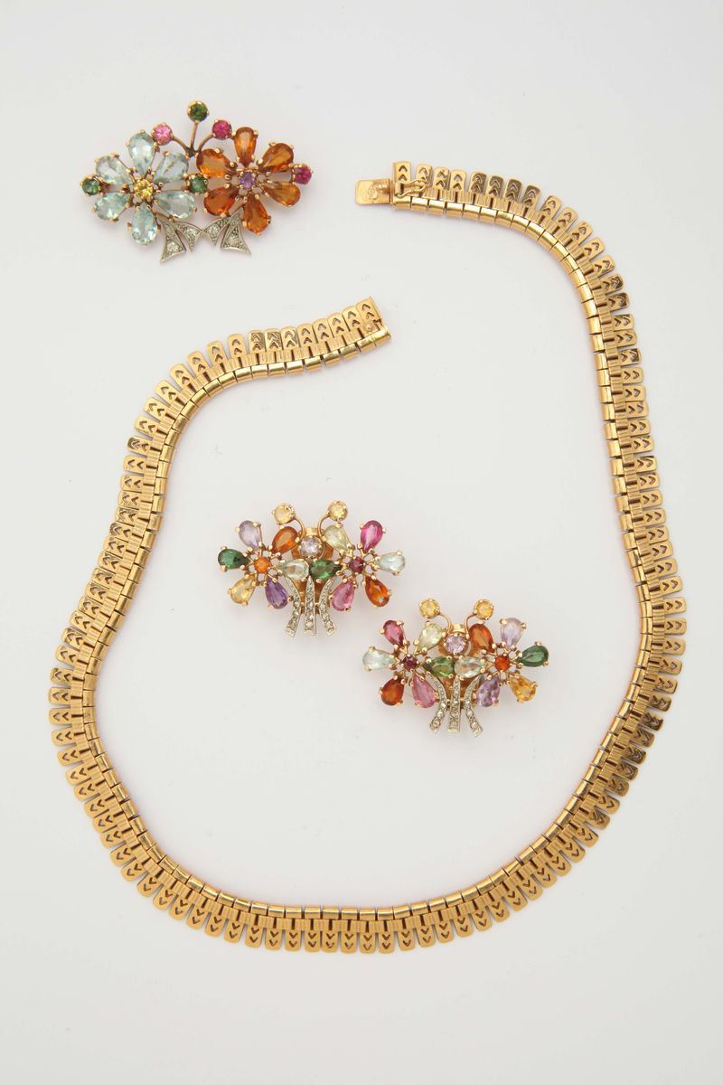A group of gold necklace and tourmaline and gold brooch and a pair of earrings  - Auction Fine Jewels - I - Cambi Casa d'Aste