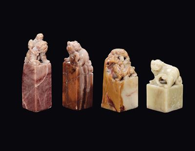 Quattro Sigilli in Saponaria Sormontati da Animali Fantastici, Cina, Dinastia Qing, XIX Secolo